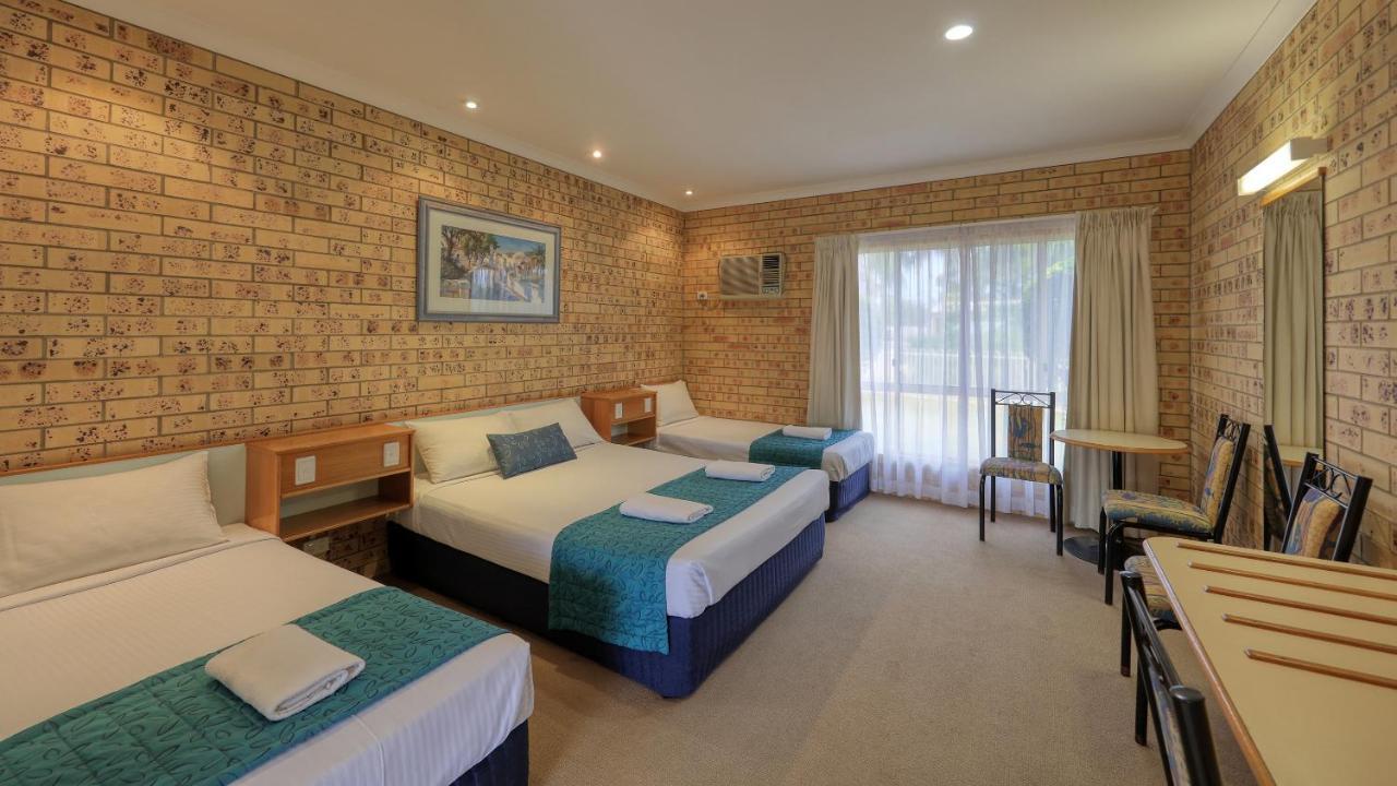 Mulga Country Motor Inn Charleville Ngoại thất bức ảnh