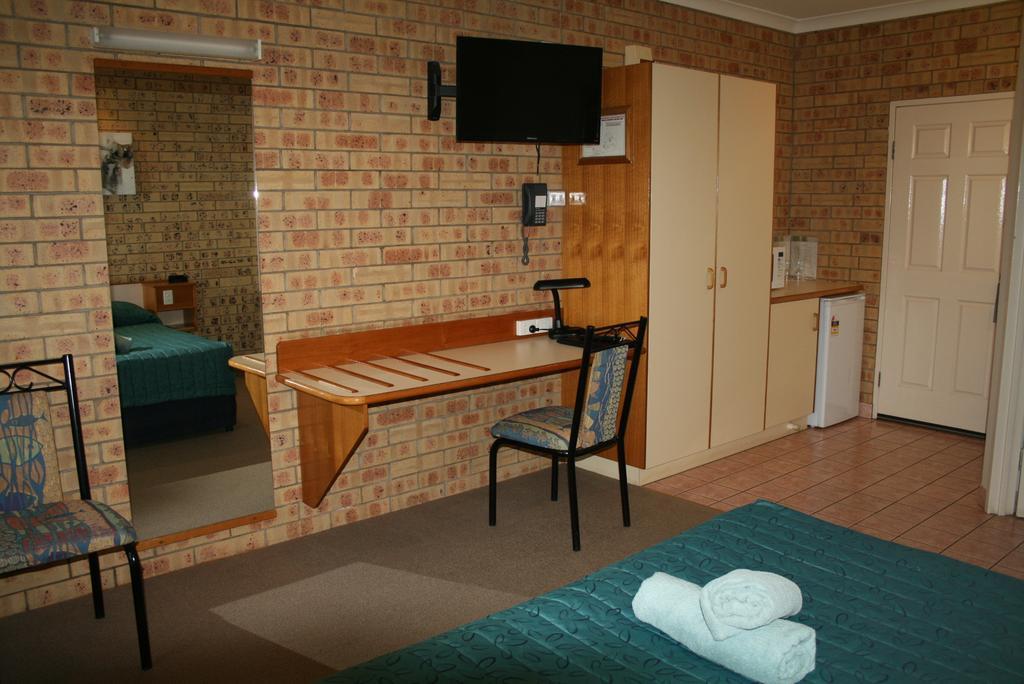 Mulga Country Motor Inn Charleville Phòng bức ảnh